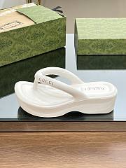 Gucci white platform sandals  - 3