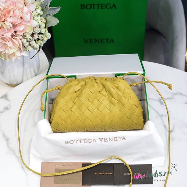 Bottega Veneta Pouch Mini Yellow Leather Clutch - 1