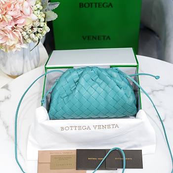 Bottega Veneta Pouch Mini Blue Leather Clutch 