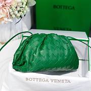 Bottega Veneta Pouch Mini Green Leather Clutch - 5