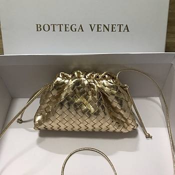 Bottega Veneta Pouch Mini Gold Leather Clutch 