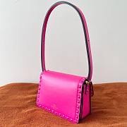 Valentino small rockstud23 smooth pink shoulder bag - 2