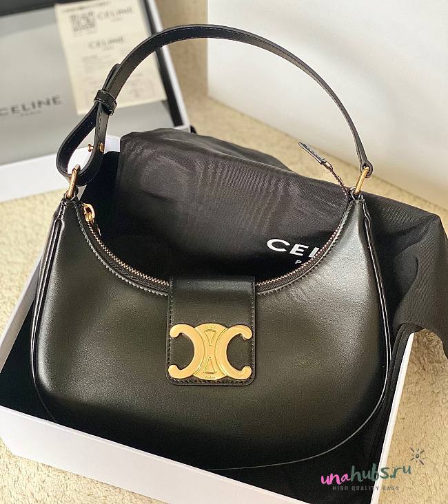 Celine Ava Triomphe black calfskin bag - unahubs.ru