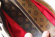 Louis Vuitton M46653 OnTheGo East West Bag - 2