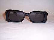 Gucci Rectangular Frame Sunglasses - 2