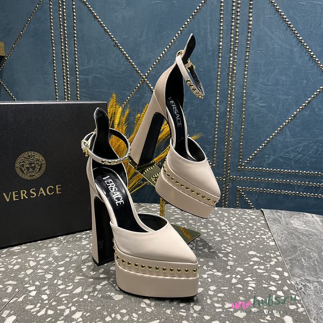 Versace Aevitas Pointy stud beige leather platform pumps - 1