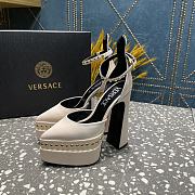 Versace Aevitas Pointy stud beige leather platform pumps - 2