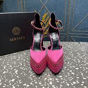 Versace Aevitas Pointy stud pink leather platform pumps - 2