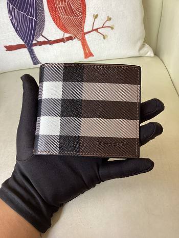 Burberry short wallet 