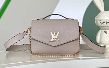 Louis Vuitton M22792 Oxford Lockme Beige Leather Bag