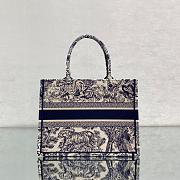 Dior book tote tiger blue embroidery medium bag - 6