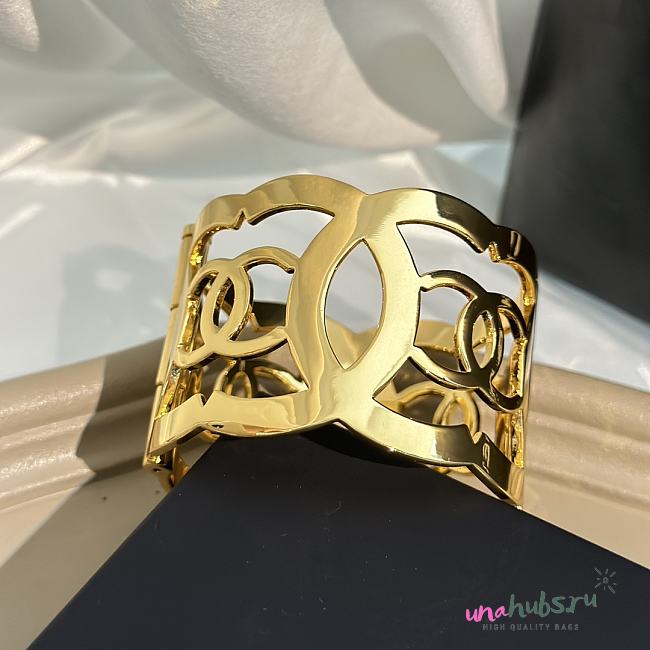 Chanel Vintage Gold Coco Mark Bangle - 1