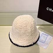 Chanel white knitted bucket hat - 3