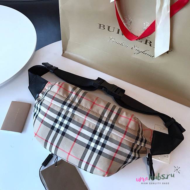 Burberry logo printed belt bag - 1