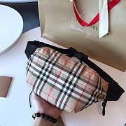 Burberry logo printed belt bag - 6