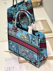 Dior medium book tote celestial blue multicolor embroidery bag - 6