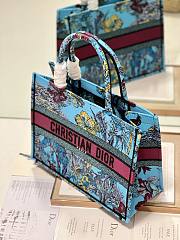 Dior medium book tote celestial blue multicolor embroidery bag - 4