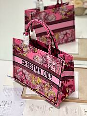 Dior medium book tote celestial pink multicolor embroidery bag - 5