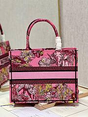 Dior medium book tote celestial pink multicolor embroidery bag - 3