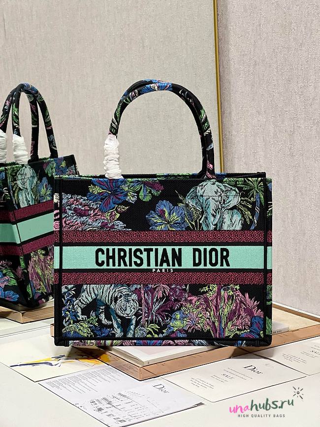 Dior medium book tote blue multicolor embroidery bag - 1