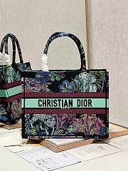 Dior medium book tote blue multicolor embroidery bag - 1