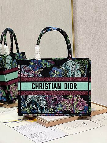 Dior medium book tote blue multicolor embroidery bag