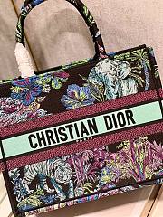 Dior medium book tote blue multicolor embroidery bag - 6