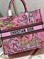 Dior large book tote celestial pink multicolor embroidery bag - 2