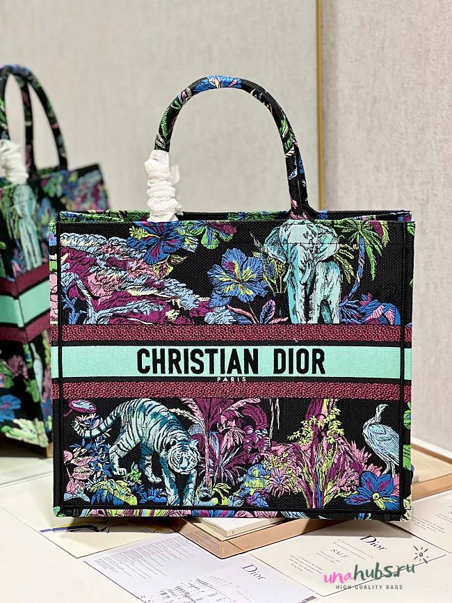 Dior large book tote blue multicolor embroidery bag - 1