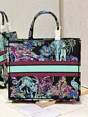 Dior large book tote blue multicolor embroidery bag - 3