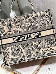 Dior large book tote beige plan de Paris embroidery bag - 6