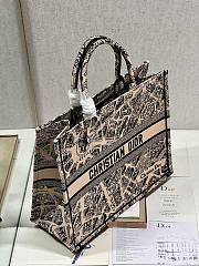 Dior large book tote beige plan de Paris embroidery bag - 2