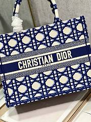 Dior medium blue caro embroidery bag - 3