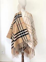 Burberry Check Wool Reversible Cape - 5