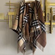 Burberry Check Wool Reversible Cape 02 - 3