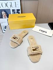 Fendi Baguette beige sheepskin slides - 4