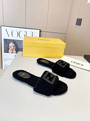 Fendi Baguette black sheepskin slides - 6