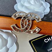 Chanel gold brooch 02 - 2