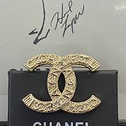 Chanel gold brooch 03 - 6