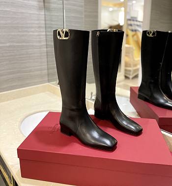 Valentino logo medium black boots