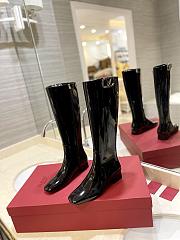 Valentino logo medium black patent boots - 5