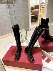 Valentino logo medium black patent boots - 2