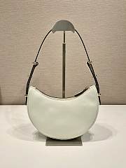 Prada Arqué white leather shoulder bag - 4