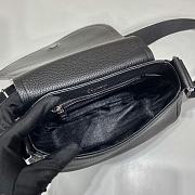 Prada logo plaque crossbody black bag - 6