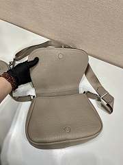 Prada logo plaque crossbody beige bag - 3