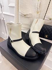 Chanel logo short white boots - 2