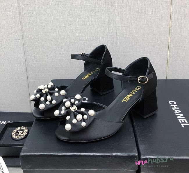 Chanel pearl bow sandals  - 1