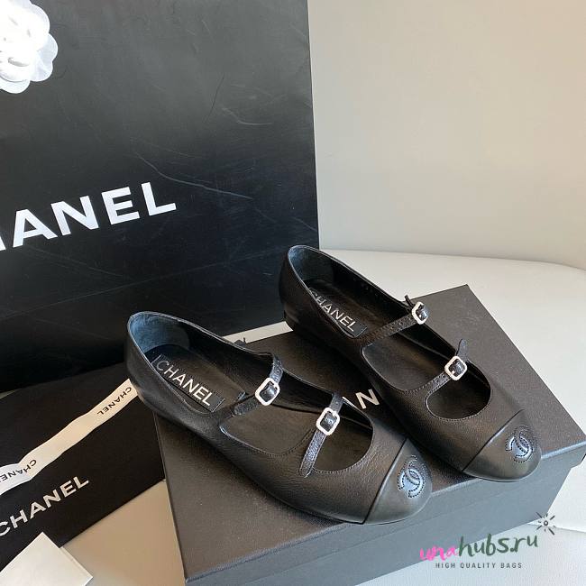 Chanel black ballet flats - 1