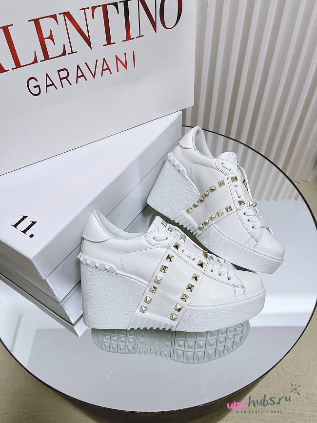 Valentino rockstud white flatform trainer  - 1