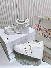 Valentino rockstud white flatform trainer  - 6